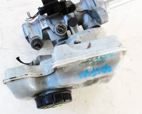 Volkswagen Golf VII Master brake cylinder 5Q1611301D