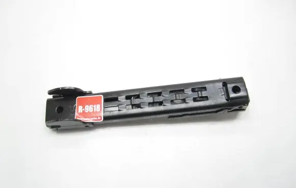 Volkswagen Touran I Seat belt adjustment rail 1T0857819 203680