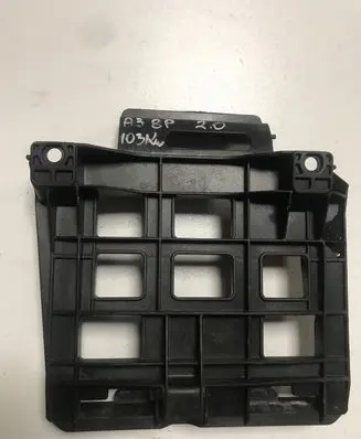 Audi A3 S3 A3 Sportback 8P Other engine bay part 8P0906131 8P0906131A