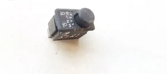 Nissan Primera Headlight level height control switch