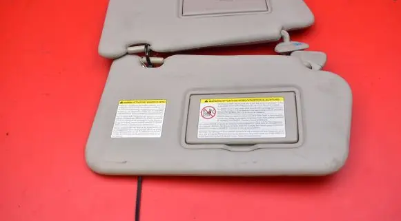 Nissan Juke I F15 Sun visor