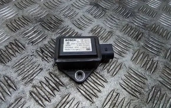 Volkswagen Phaeton ESP acceleration yaw rate sensor 8E0907637A 0265005245