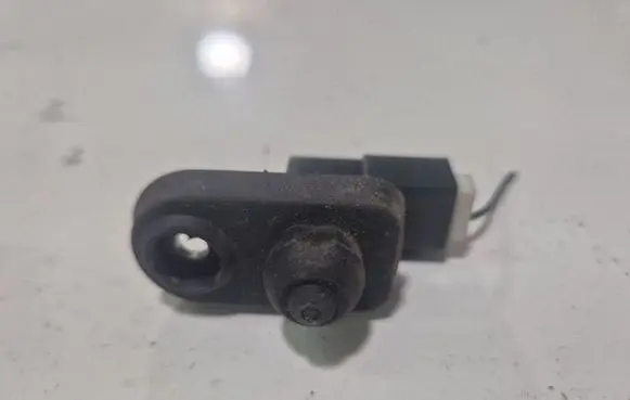 Mitsubishi Lancer X Front door sensor 