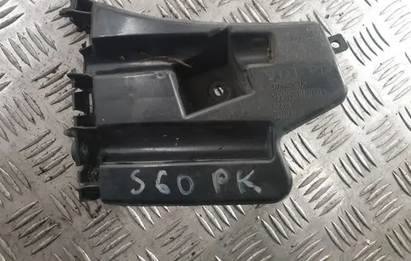 Volvo S60 Front bumper mounting bracket 30796625