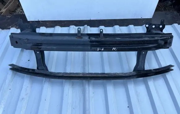 Volkswagen PASSAT B6 Front bumper cross member
