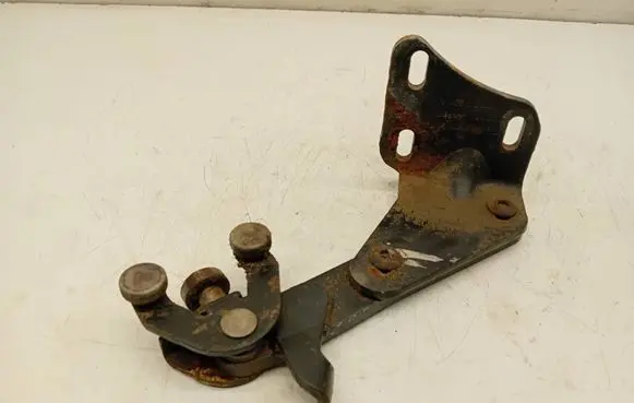 Volkswagen Caddy Sliding door lower roller guide/hinge 2K0843398