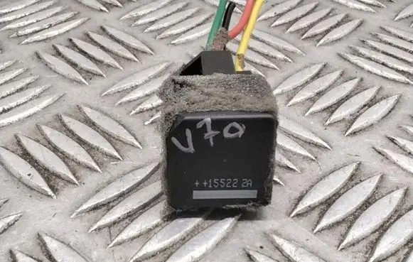 Volvo V70 Other relay 3334485007