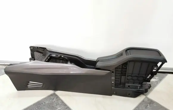 Peugeot 2008 I Center console