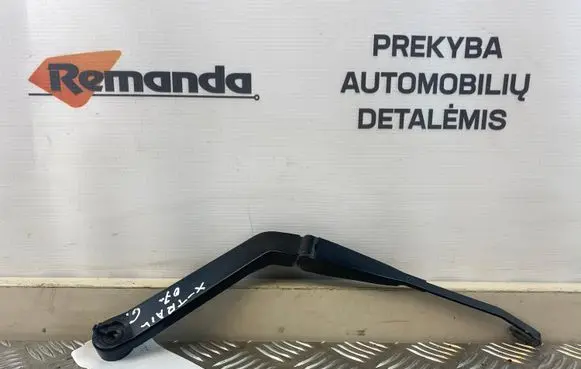 Nissan X-Trail T30 Rear wiper blade arm 12001