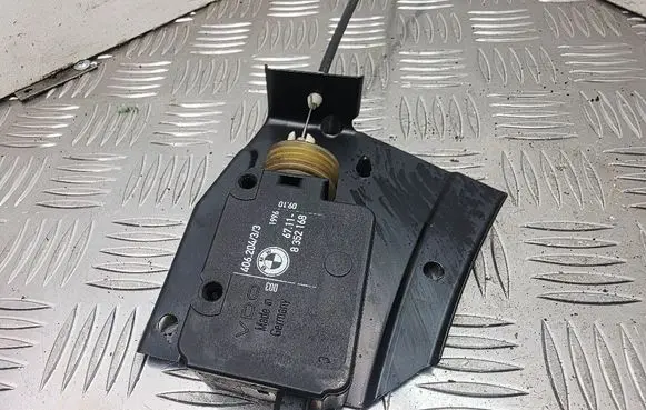 Fuel tank cap lock
