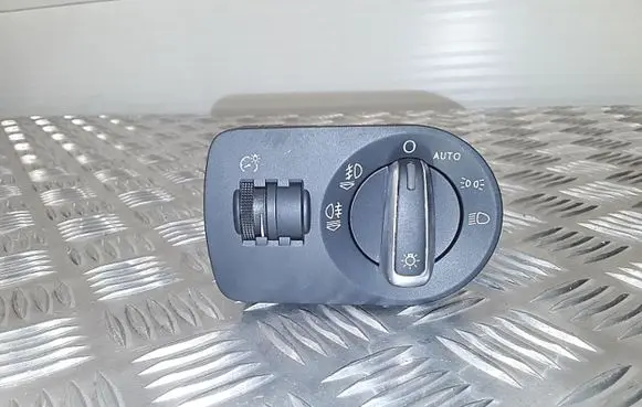 Audi A1 Light switch 8P0919093