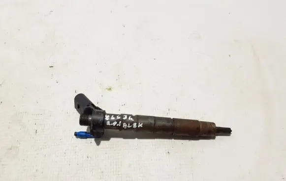 Mercedes-Benz GLC C253 Fuel injector A6540700187