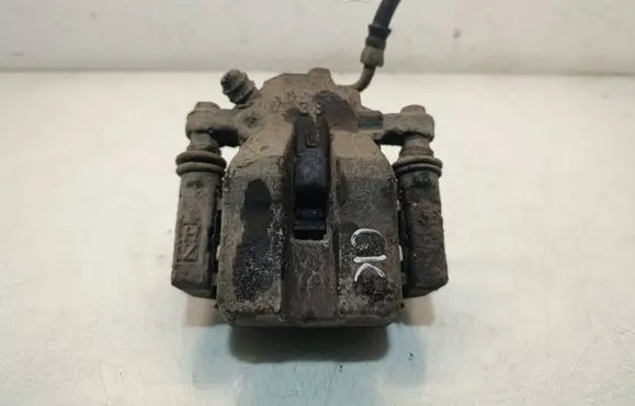 Toyota RAV 4 (XA40) Rear brake caliper 
