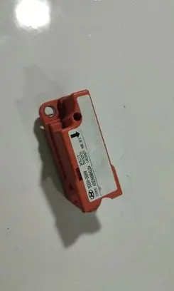 Hyundai Santa Fe Airbag deployment crash/impact sensor 9592026000