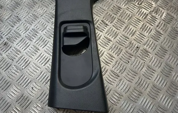 Mercedes-Benz B W246 W242 (B) pillar trim (top) 