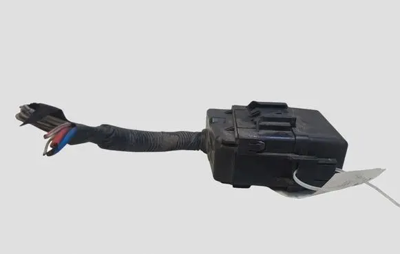 Toyota Avensis T270 Fuse module