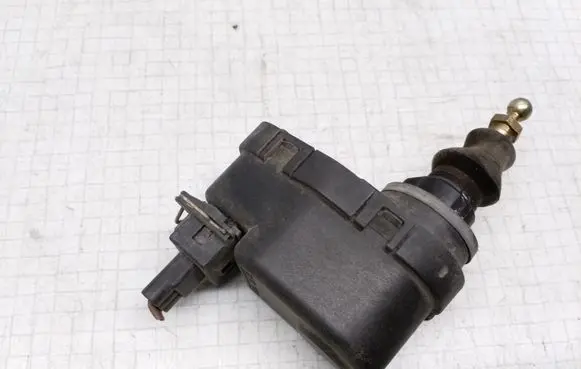 Ford Escort Headlight level adjustment motor 91AG13K198AA 0307851304