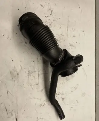 Audi A6 S6 C6 4F Brake vacuum hose/pipe 4F0129615