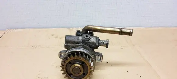 Volkswagen Touareg I Power steering pump 7H0422153A 070145249