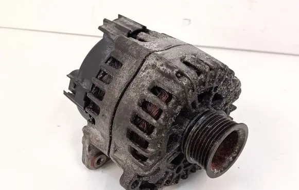 Audi Q7 4L Generator/alternator 06E903023B FG23S065