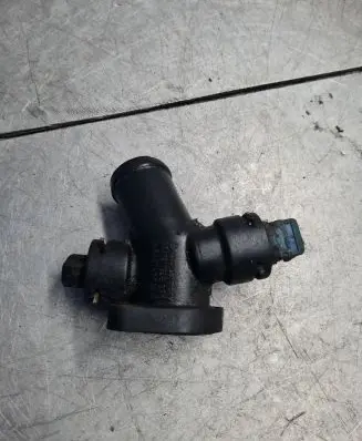 Volkswagen Transporter - Caravelle T4 Engine coolant pipe/hose 074121133B