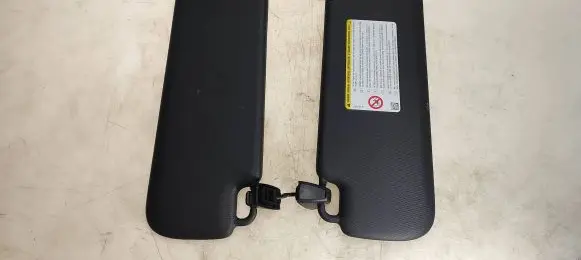 Opel Cascada Sun visor 13302542