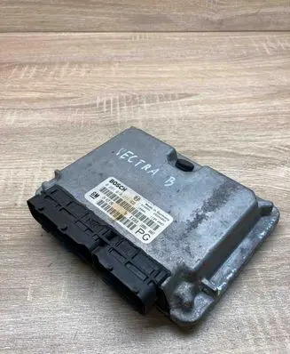 Opel Vectra B Engine control unit/module ECU 0281010271 24417196