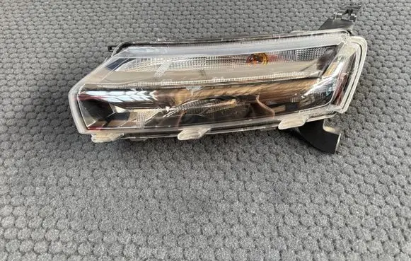 Dacia Spring Headlight/headlamp 266052417R