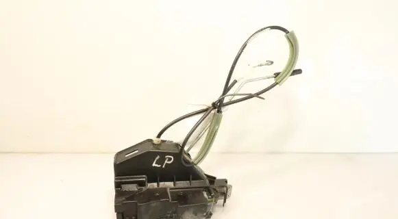 Volkswagen Fox Front door lock