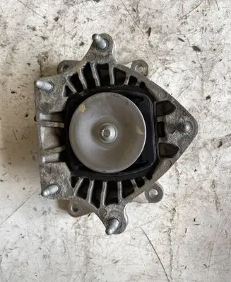 Mercedes-Benz GLC X253 C253 Engine mount bracket A2052402500