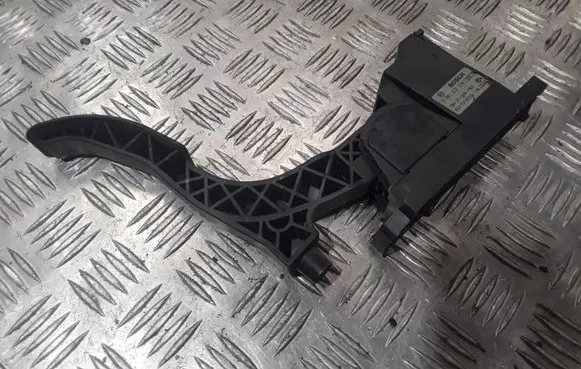 Volkswagen Polo Accelerator throttle pedal 6Q1721503D 0281002378