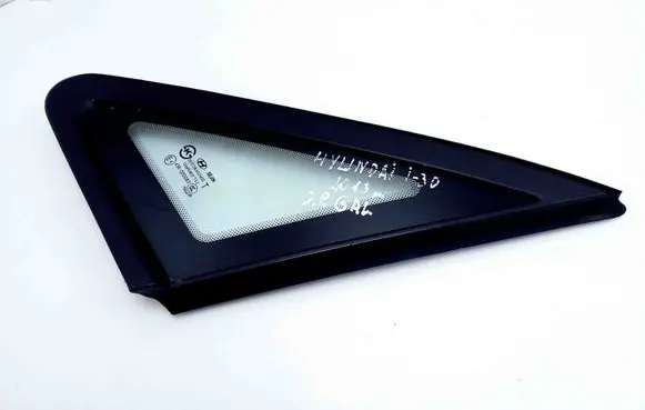 Hyundai i30 Rear vent window glass 87820A5500
