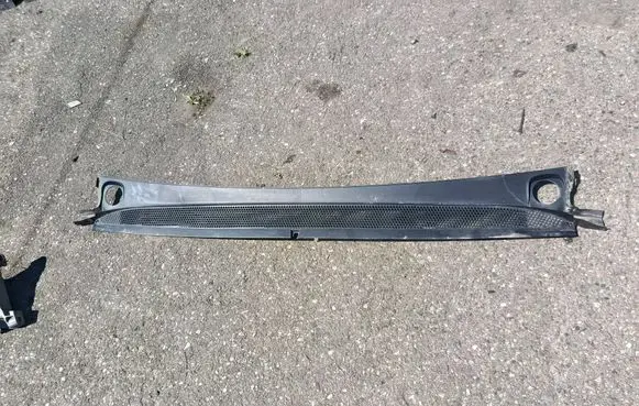 Citroen C4 II Picasso Wiper trim 9675943577