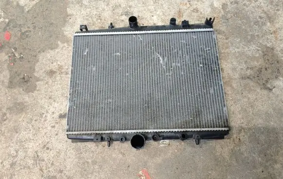 Coolant radiator