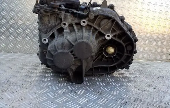 Manual 6 speed gearbox