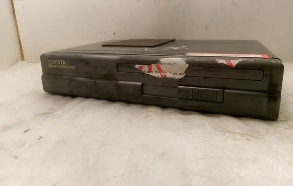 Toyota Corolla Verso AR10 Navigation unit CD/DVD player 0866200880