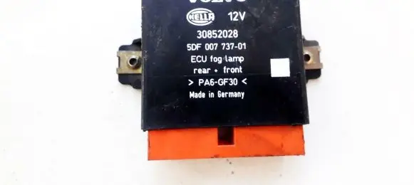 Volvo S40, V40 Other relay 30852028 5DF00773701
