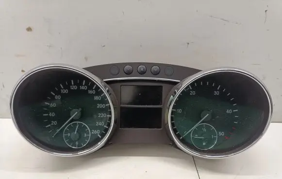 Mercedes-Benz R W251 Speedometer (instrument cluster) A2515401848