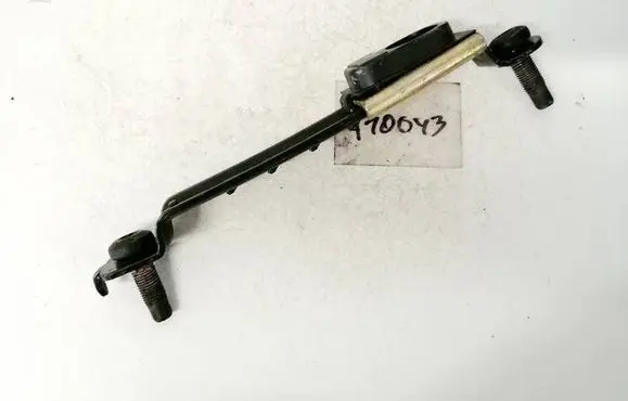 Dodge Magnum Seat belt adjustment rail 04649125aa