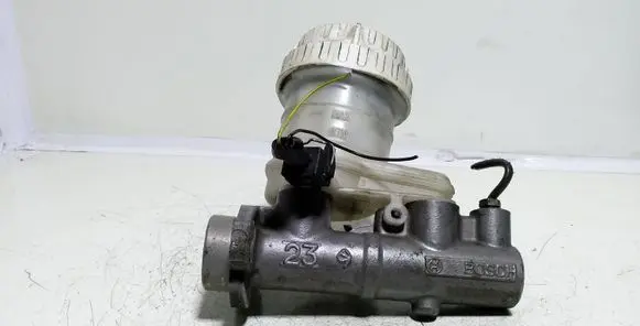 Mitsubishi Carisma Master brake cylinder 21027199