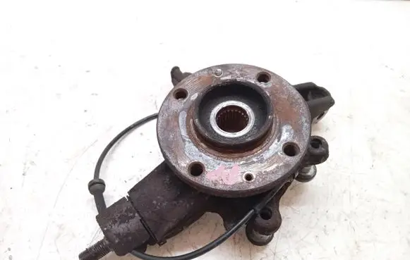 Citroen C4 Grand Picasso Front wheel hub spindle knuckle