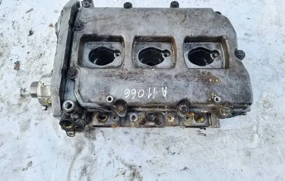 Subaru B9 Tribeca Engine head 
