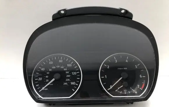 BMW 1 E81 E87 Speedometer (instrument cluster) 102496231 1041568