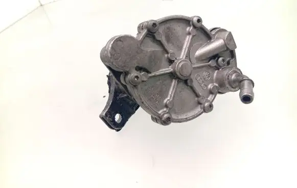 Volvo V70 Vacuum pump 074145100D