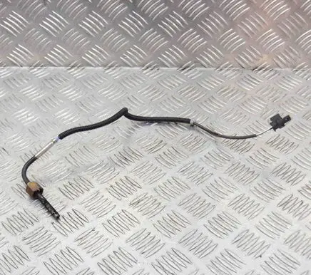 Mercedes-Benz C W205 Oil temperature sensor A0009056804