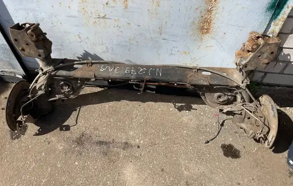 Nissan Juke I F15 Rear subframe 