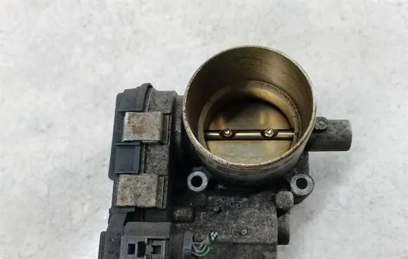 Skoda Fabia Mk2 (5J) Throttle body valve 03F133062
