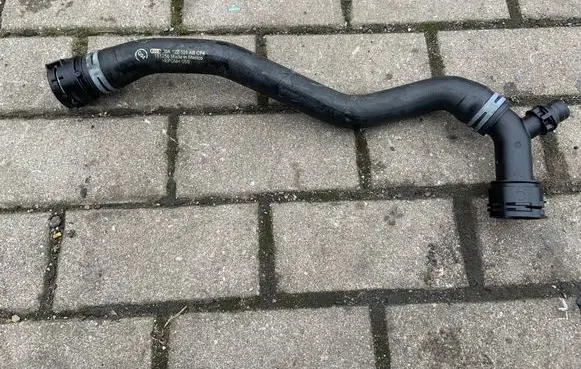 Audi Q5 SQ5 Engine coolant pipe/hose 80A122101AB
