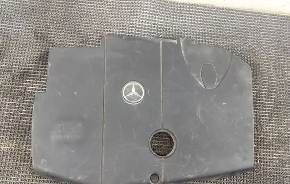 Mercedes-Benz C W204 Engine cover (trim) A6510103713 BBP210601