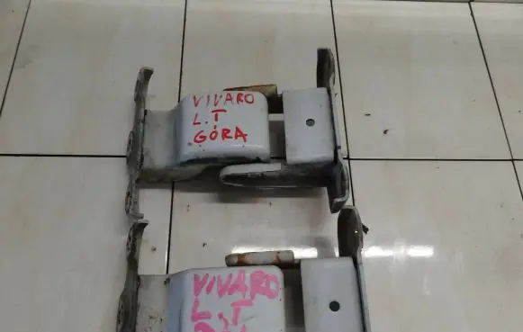 Opel Vivaro Rear door hinge set 